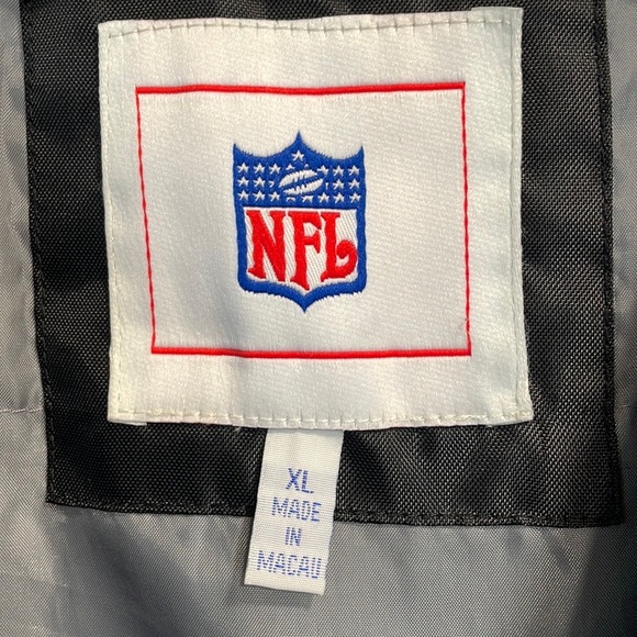 Raiders NFL Jacket - Picture 2 of 6